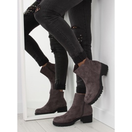 Gray women's boots with wide heels grey 2