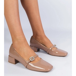 Brown elegant pumps decorated with zircons 2 Brown elegant pumps decorated with zircons 2