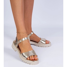 Golden -heeled gold sandals 1