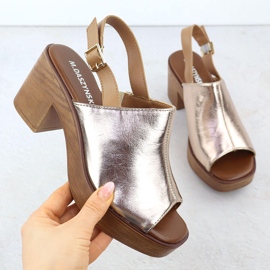 Women's sandals on the golden post M. Daszyński MR23126-7 1