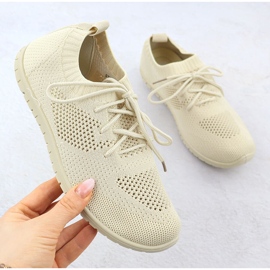 Women's sports shoes openwork beige news 1020 1