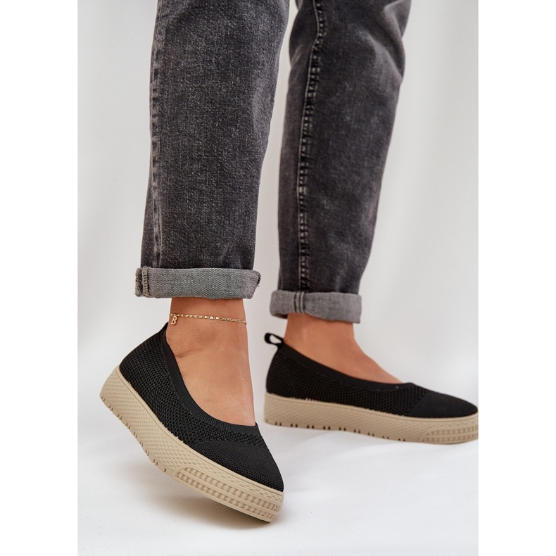 Slip-on women's sneakers on the platform black 2