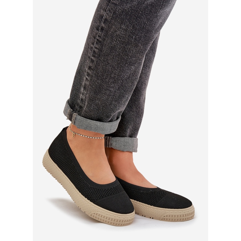 Slip-on women's sneakers on the platform black 1