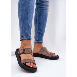 Women's suede flip flops on the Zazoo 3024 brown platform 2
