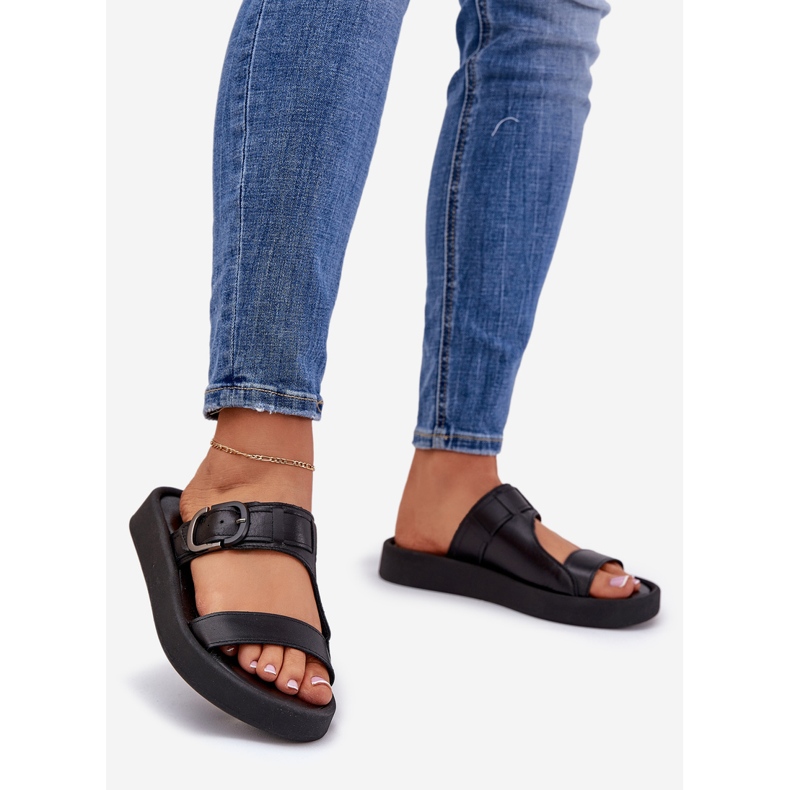 Women's leather flip flops on the Zazoo 3024 black platform 1