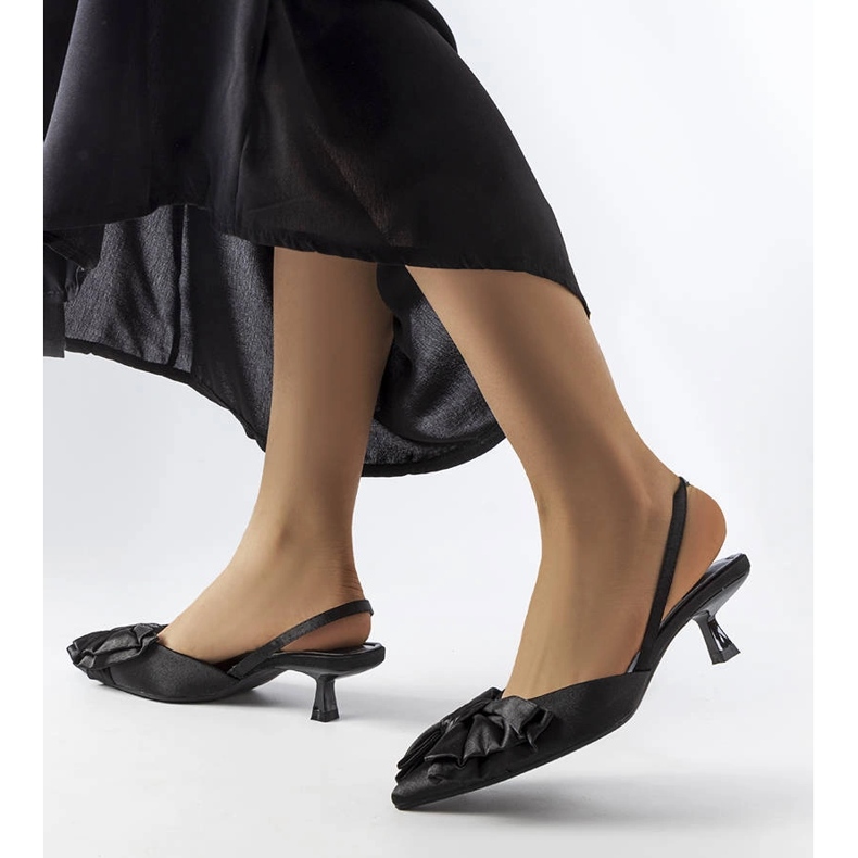 Black high heels with a bow 1