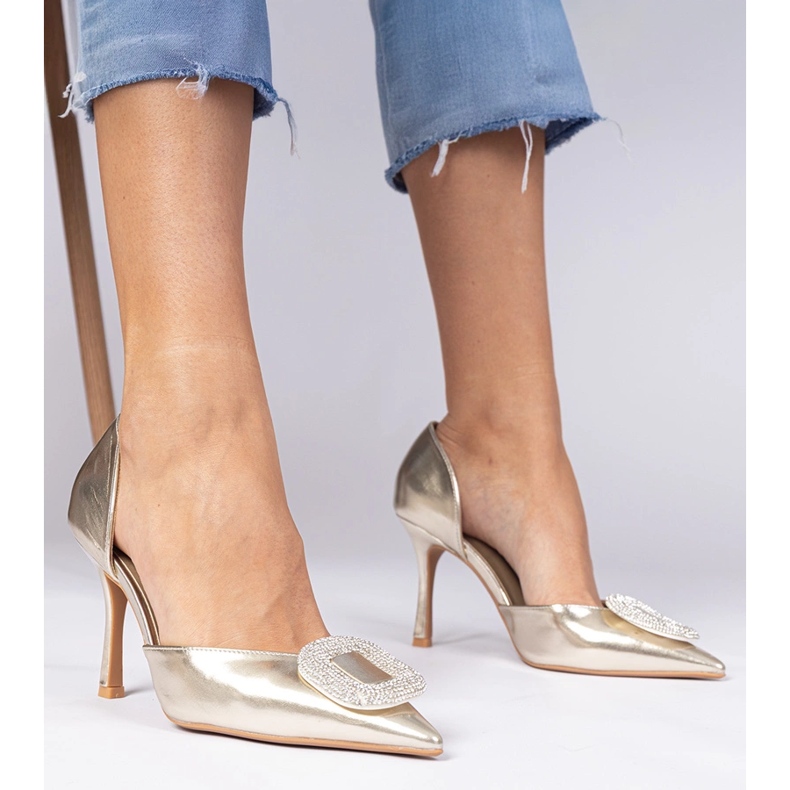Metallic golden high heels decorated with zircons 1