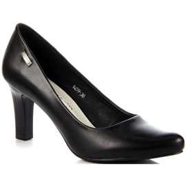 Black pumps on the post of Sergio Leone 2