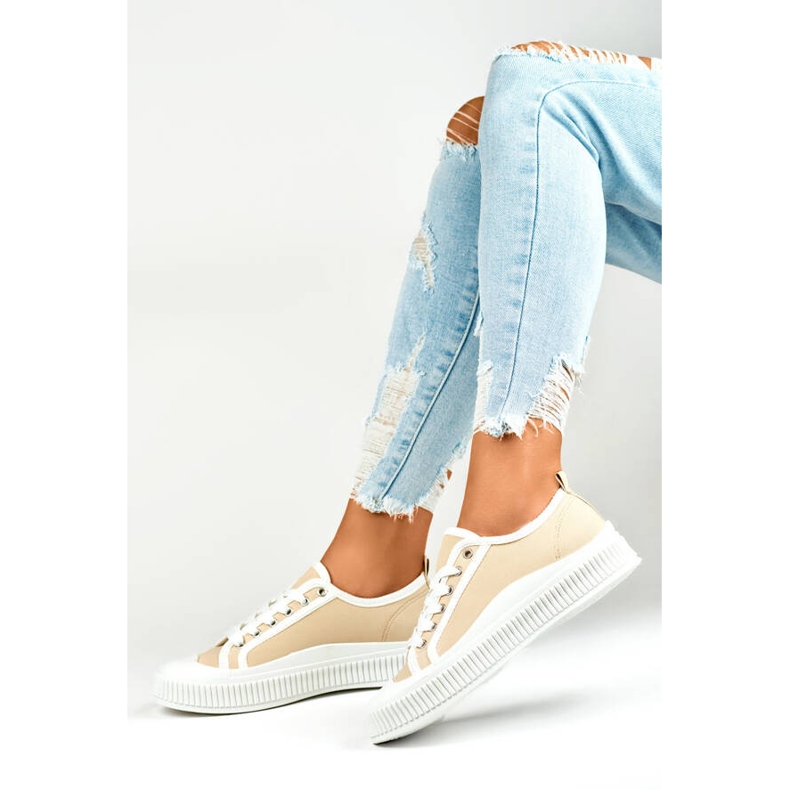 Low-top sneakers with a white sole, beige 2667BE 1