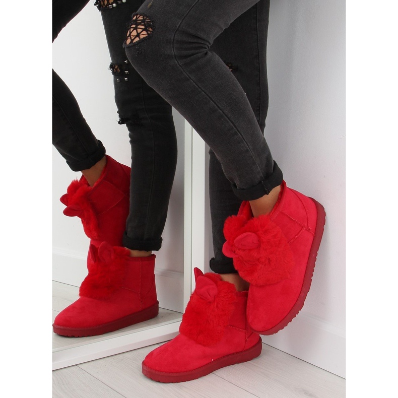 Red emuses with dumplings B198 red 1