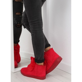 Red emuses with dumplings B198 red 2