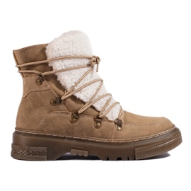 Brown women's snow boots with sheepskin lining 1