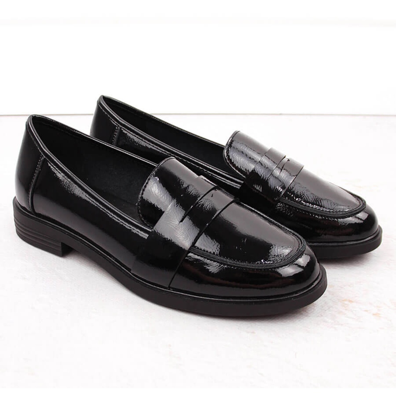 Ladies' patent leather loafers black Potocki 12442 2