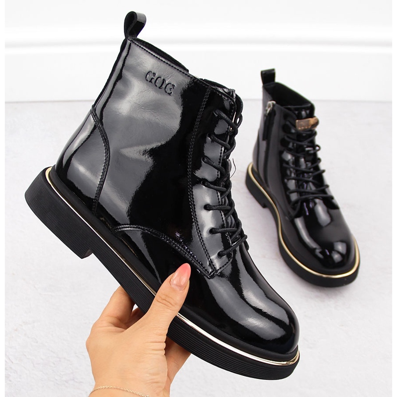 Women's patent leather ankle boots black Goe OO2N4109 1