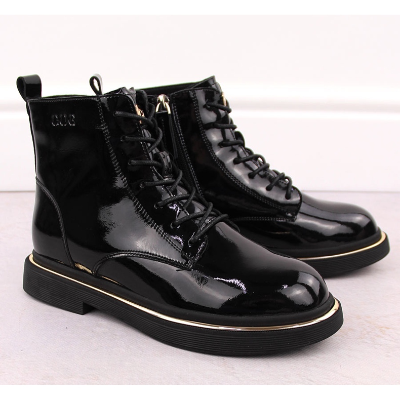 Women's patent leather ankle boots black Goe OO2N4109 2