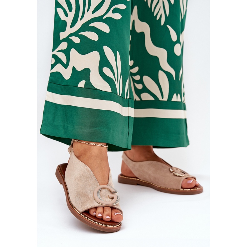 Flat women's sandals with a beige decoration 2 Flat women's sandals with a beige decoration 2