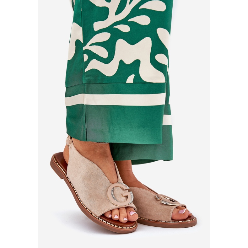 Flat women's sandals with a beige decoration 1 Flat women's sandals with a beige decoration 1