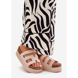 Slippers on a massive platform beige 1