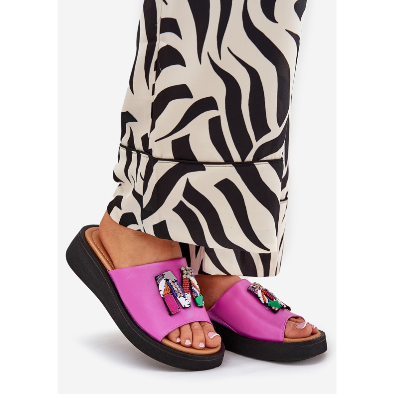 Vinceza Women's leather flip flops with an ornament of fuchsia pink 1