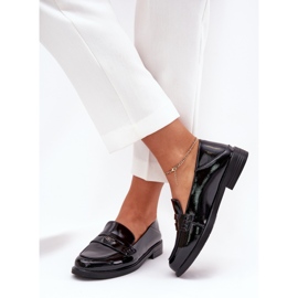 Elegant varnished women's loafers made of natural vinceza leather 18100 black 2