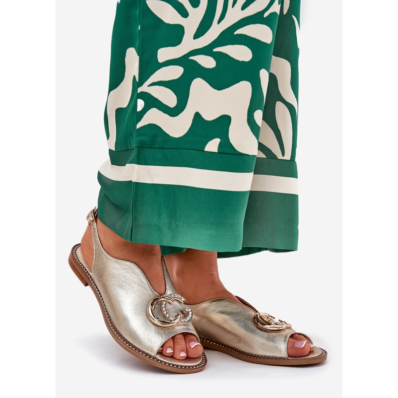 Flat -heeled leather sandals with the decoration of Laura Messi 2865 zlotys golden 1 Flat -heeled leather sandals with the decoration of Laura Messi 2865 zlotys golden 1