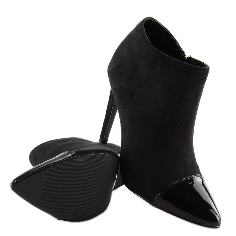 Black boots on a high heel 1131-5 black 2