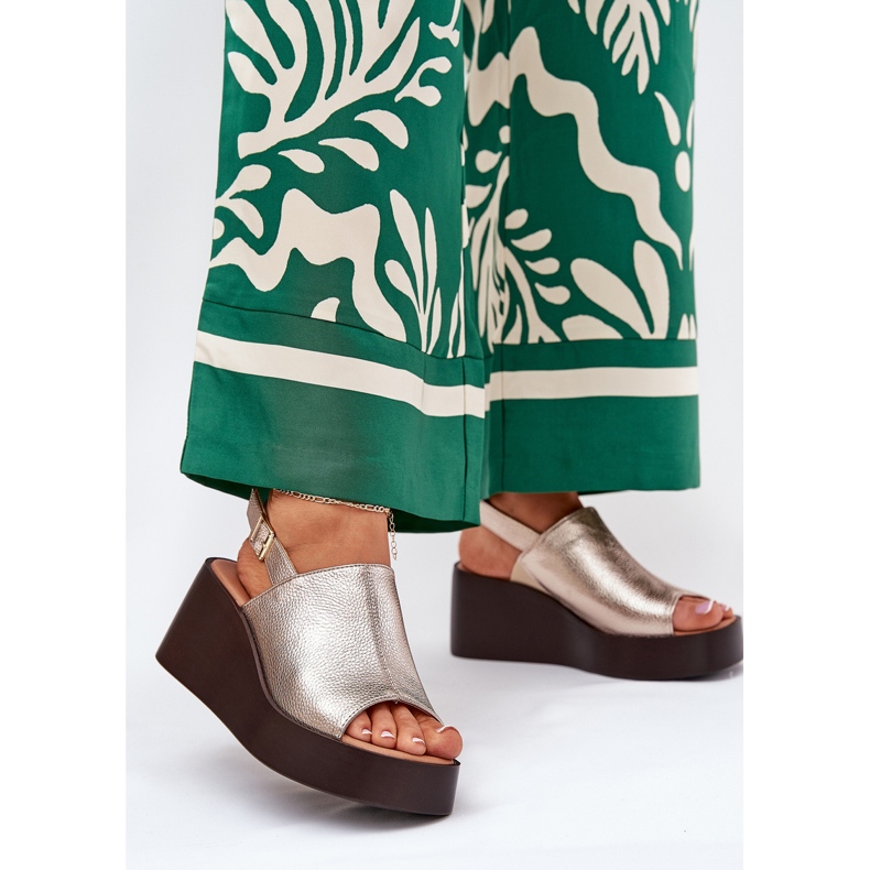 Jezzi Women's sandals with eco leather on the platform and gold wedges golden 2