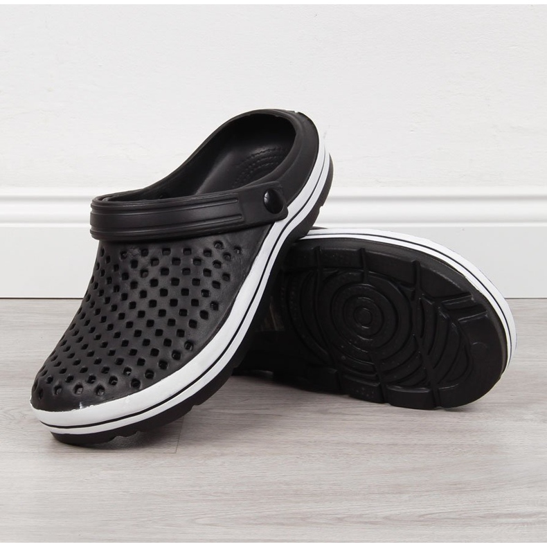 NEWS black openwork foam slippers 1