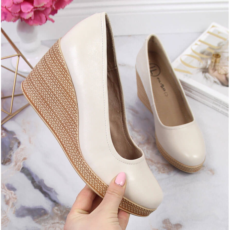 Beige leather wedge pumps Filippo DP3521 2 Beige leather wedge pumps Filippo DP3521 2