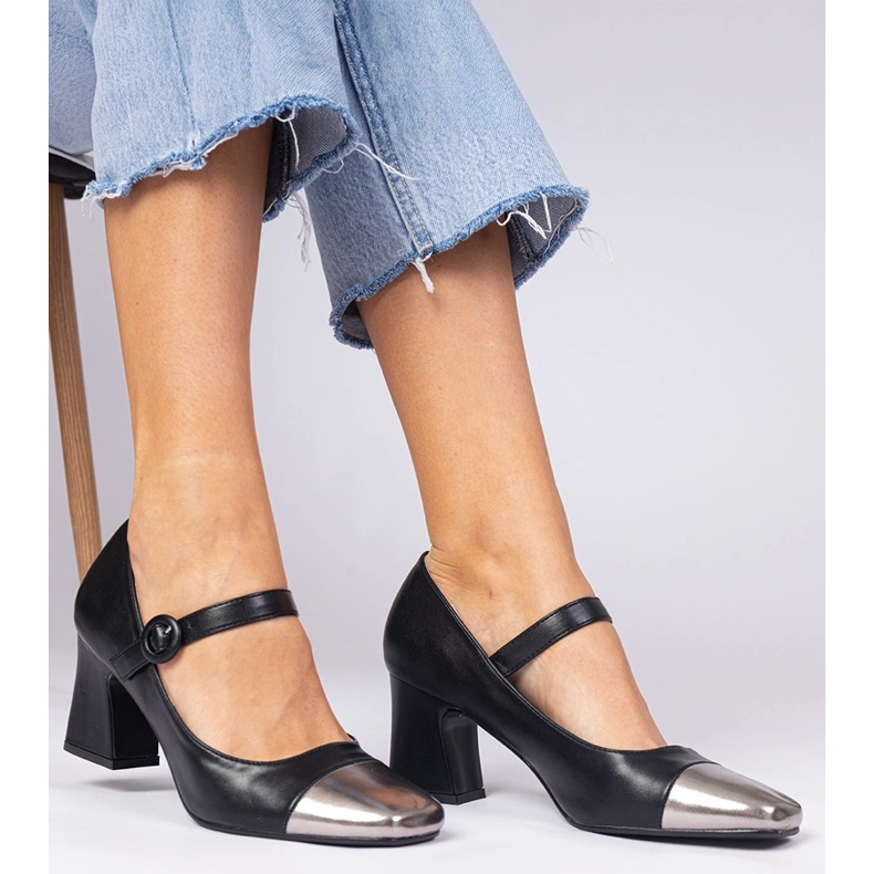 Black women's pumps with a silver toe 2 Black women's pumps with a silver toe 2