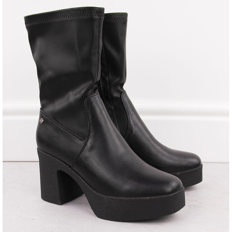 Women's leather ankle boots on the heel Goe MM2N4047 2