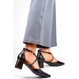 Women's pumps with straps on a low heel, black GD-FL1150B 1