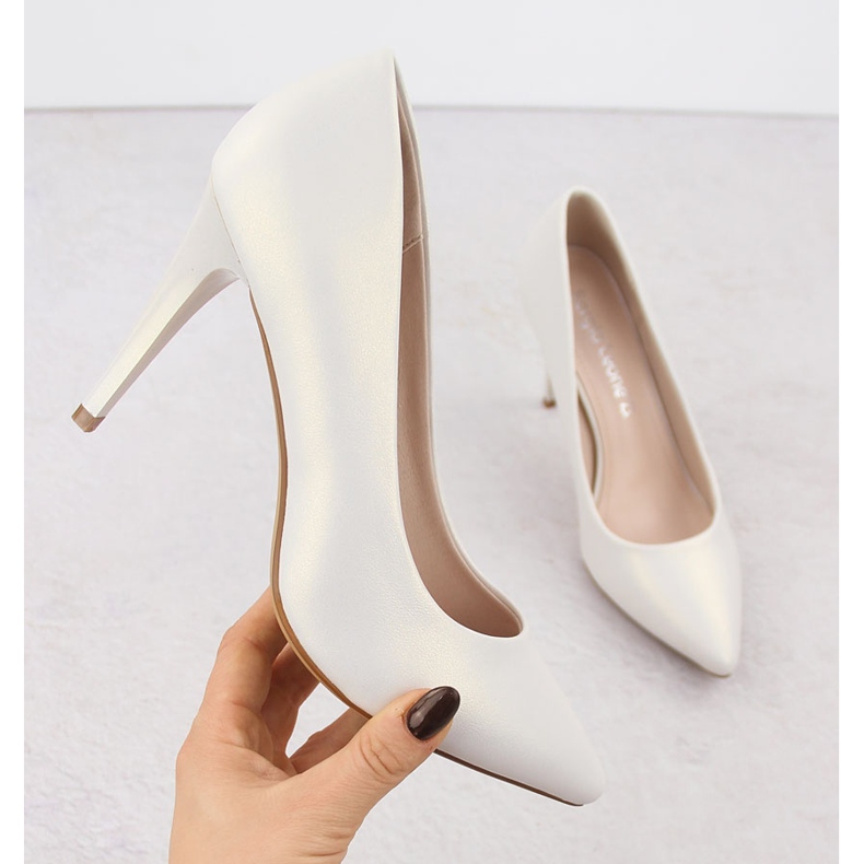 Cream pearl pumps Sergio Leone 1878 white 1 Cream pearl pumps Sergio Leone 1878 white 1