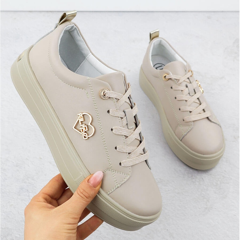 Women's leather shoes on the platform beige Filippo 3533 1 Women's leather shoes on the platform beige Filippo 3533 1