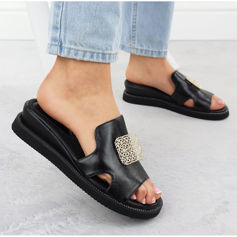 Eco-leather slippers on the black platform with an ornament of Jezzi 2267 2 Eco-leather slippers on the black platform with an ornament of Jezzi 2267 2