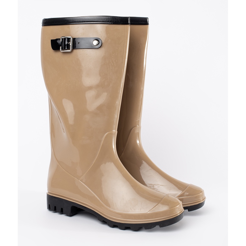 Beige lacquered women's galoshes 2