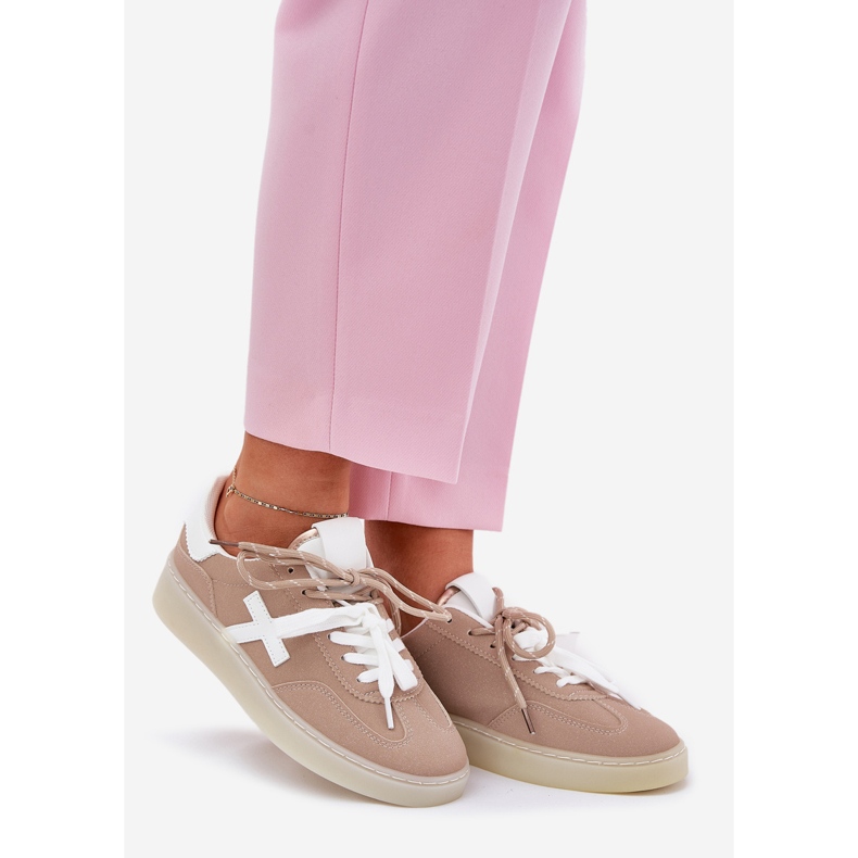 Low women's sports shoes beige 1 Low women's sports shoes beige 1