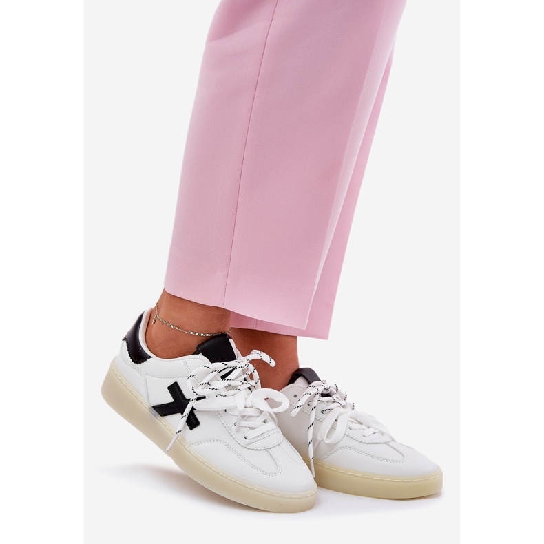 Low Women's Sports Shoes White 1