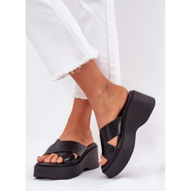 Women's flip flops on platform and black wedges 2