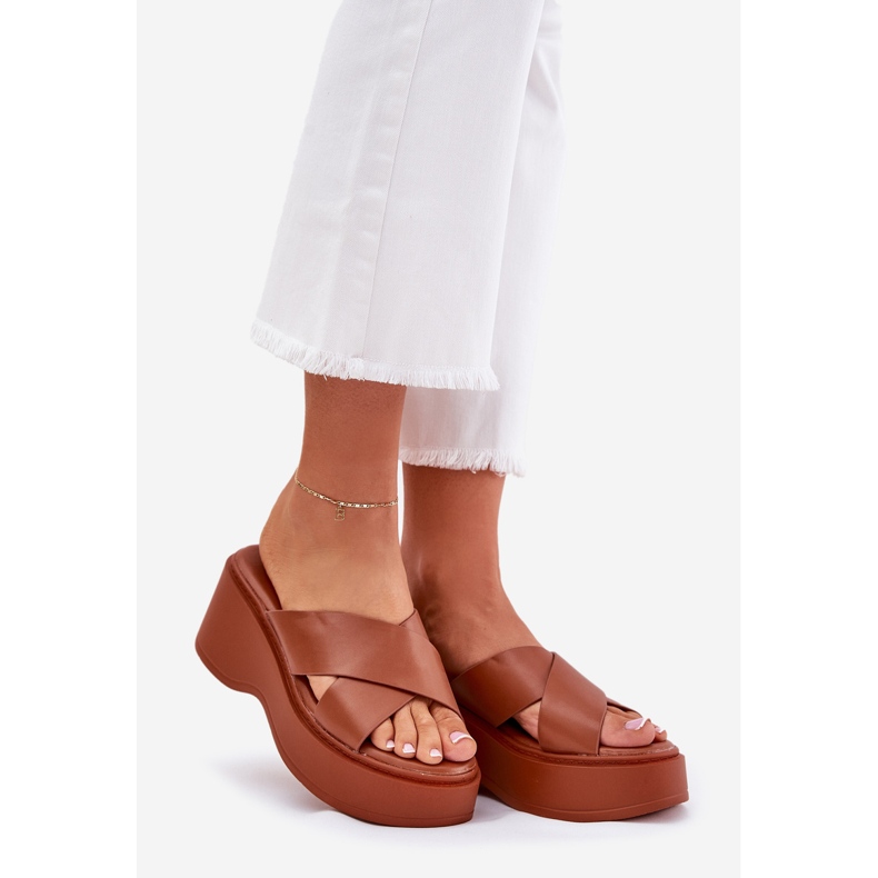 Women's flip flops on the platform and camel wedges brown 1
