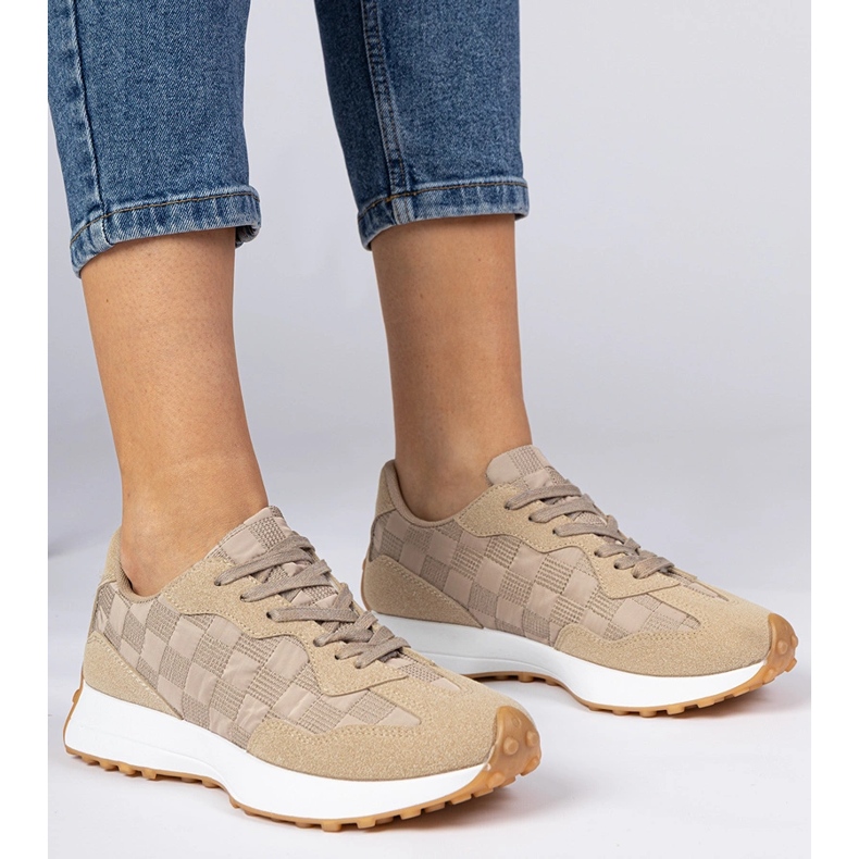 Beige women's sports sneakers 1
