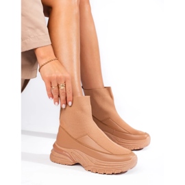 Seastar Slip-on boots with a sock brown 1