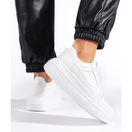 White women's sports shoes and sneakers 1