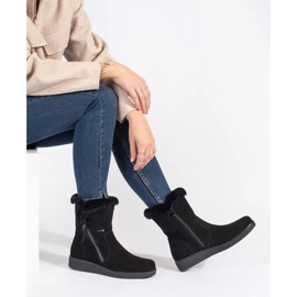 Women's insulated black leather boots with fur by Sergio Leone 1
