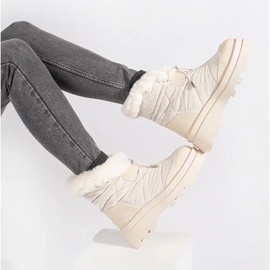 Seastar Beige women's snow boots with fur on the platform 2