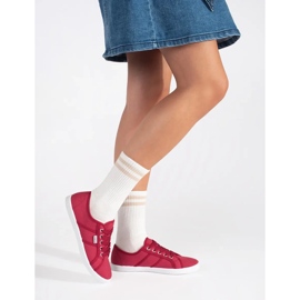 Red low-top women's sneakers 2