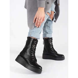 Seastar Black women's workers' shoes with a thick sole 1