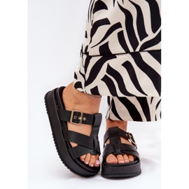 Women's flip flops on the platform with stripes and clamp black 2