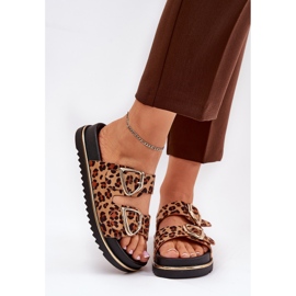 Women's slippers with leopard print on the platform with golden clamps brown 2