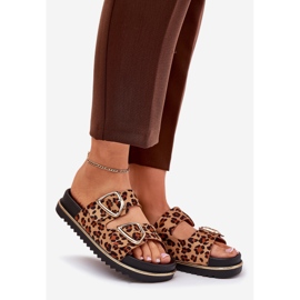 Women's slippers with leopard print on the platform with golden clamps brown 1